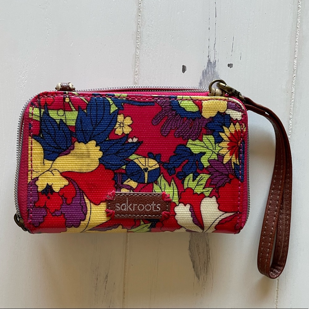 Sakroots wallet / wristlet, pink floral, zipper with exterior phone pocket